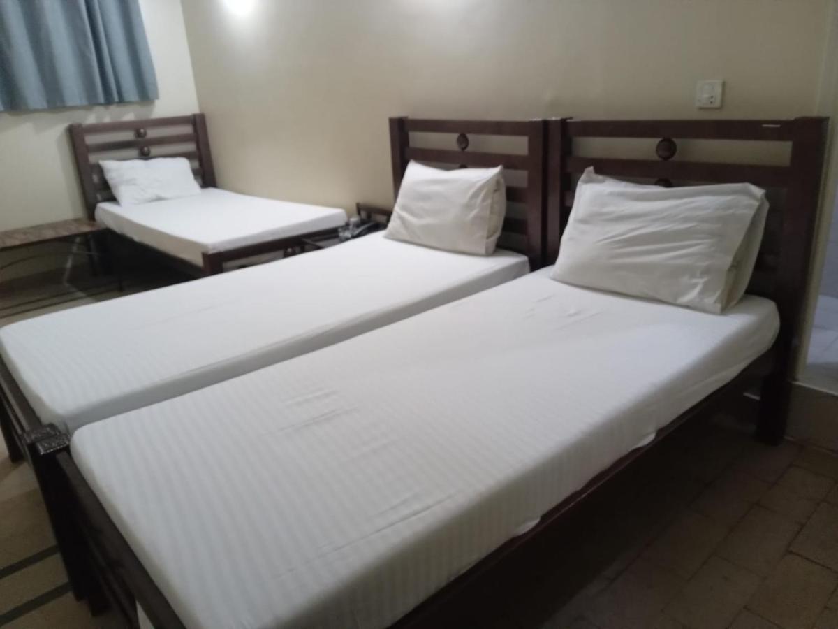 New Hotel Chilton การาจี ภายนอก รูปภาพ